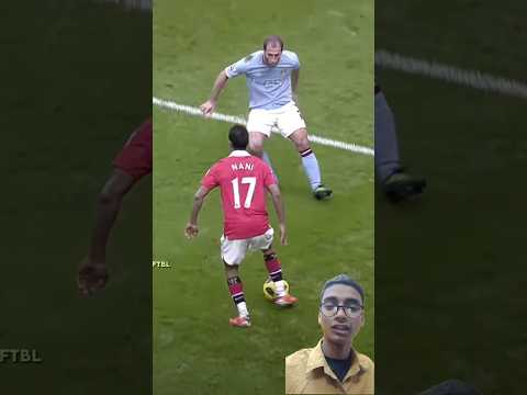 Wayne Rooney Perfect Bicycle Kick 😲😲