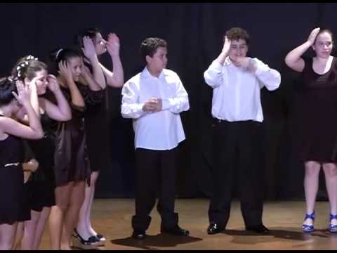 Programa Neusa Bighetti exibido no dia 03/11/2013 - Sarau 2013 Escola Queiroz Brunelli