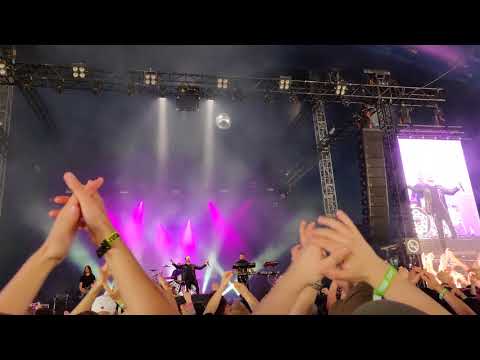 Carpenter Brut ft. Mat McNerney - Beware the Beast (Live @ Tuska 2018)