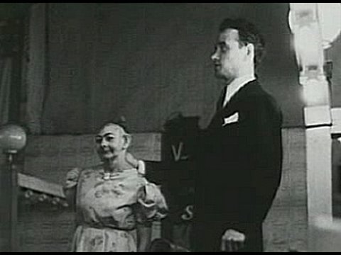 1940's FREAK SHOW!!!!