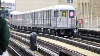 preview picture of video 'IRT Flushing Line: R62A 7 Trains at 90th St-Elmhurst Ave-Roosevelt Ave'