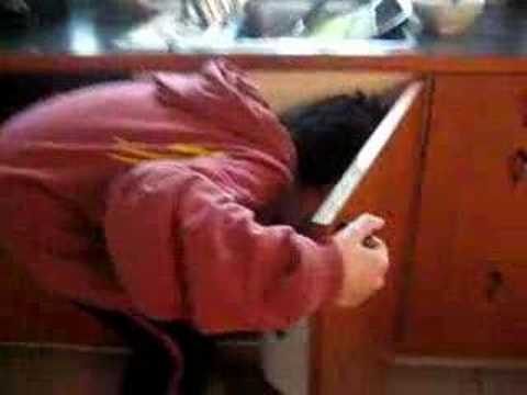 Dabbi að drekka egg ;D