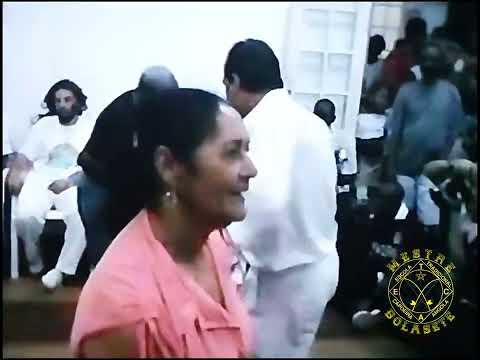 Encerramento com roda de samba do Recôncavo com o Mestre Pelé da Bomba