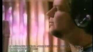 Arthur's Theme (The Best That You Can Do) Music Video