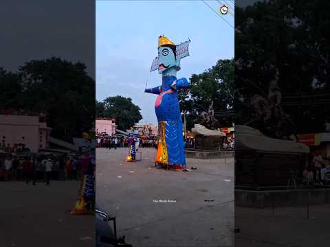 Ravana's most gluttonous effigy 😆 #shorts #shortsfeed #durgapuja #navratri #dussehra #ravandahan