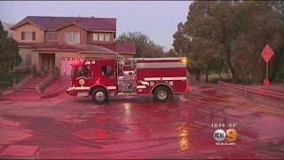 Firefighters Surprise Homeowners With Next-Day Retardant Cleanup