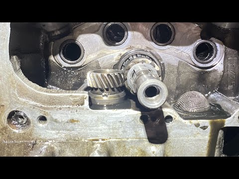 IronHeadAche Collective Ep.1 - Oil Breather and Pinion disassembly, alignment and installation