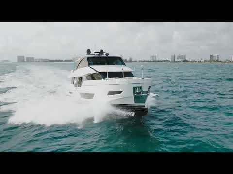Ocean Alexander 84R Skylounge video