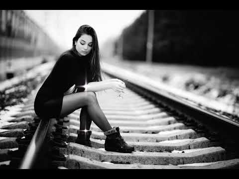 Na stacji pusty peron - Kris-Muzyka 🎧