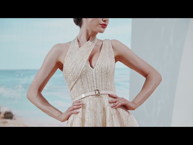 فستان كلوش كات بياقة هالتر مكشوف الاكتاف و الظهر شك كامل