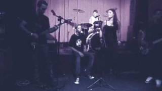 ALPHA ROCK BAND- madrugada e meia ( velhas virgens cover ) woodstock music bar