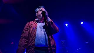 They Might Be Giants - "Hit the Ground" [Debut] (2026-04-17 - Bearsville Theater, Woodstock)