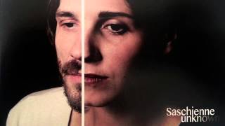 Saschienne - Knopfauge 'Unknown' Album