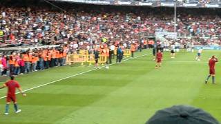 Download lagu Awesome warming up session of Leo Messi and Dani Alves FC Barcelona mp3