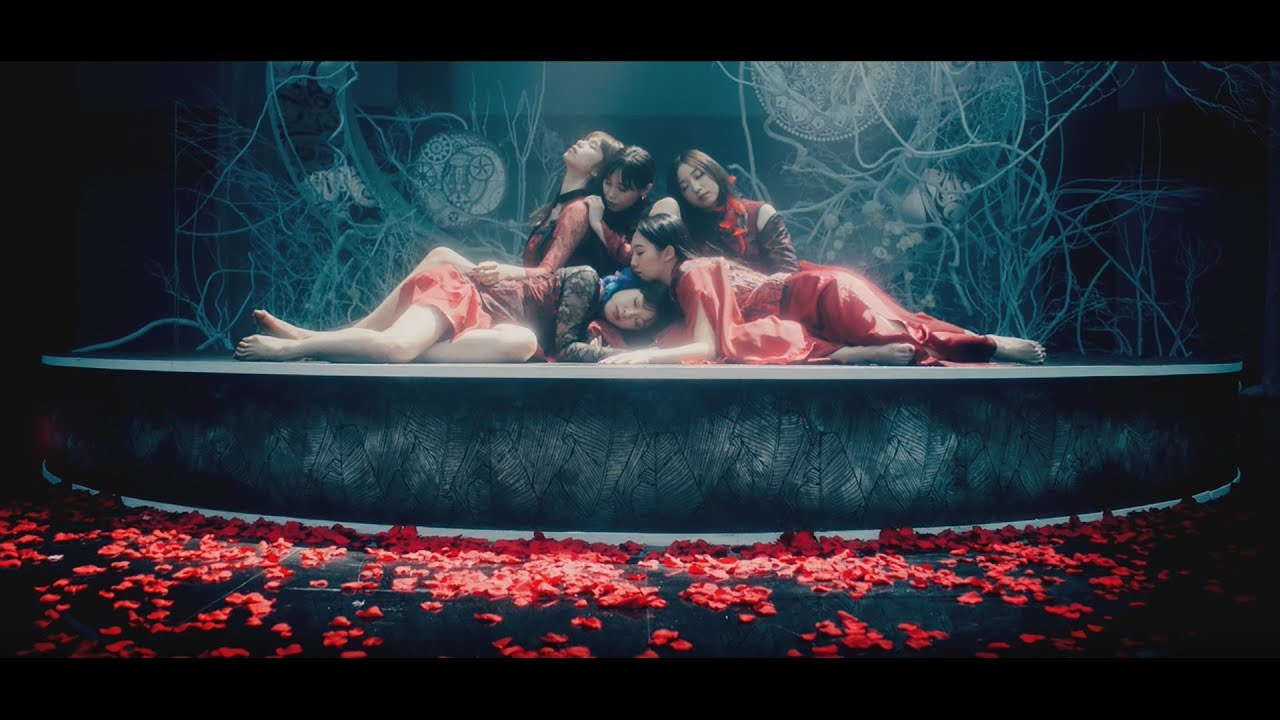 紅のドレス / Flower