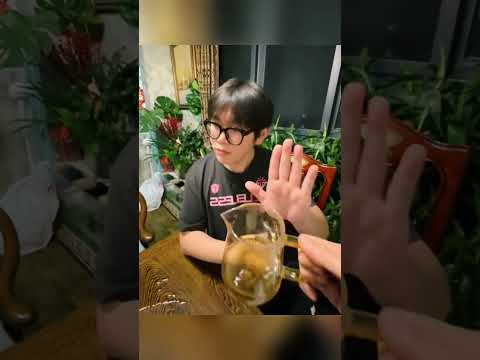 Cách Uống Trà Chuẩn Cho Người Mới #votritv #funny #haihuoc #viral