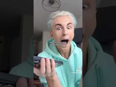 Jelly Frucik dzwoni do szkoły podstawowej i mówi że ktoś pali w toalecie!😱🚨 #jelly #frucik #polska