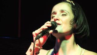 Demais (Jobim, Aloysio de Oliveira ) dedicated to Maysa by Juliana Areias - Bossa Nova Baby