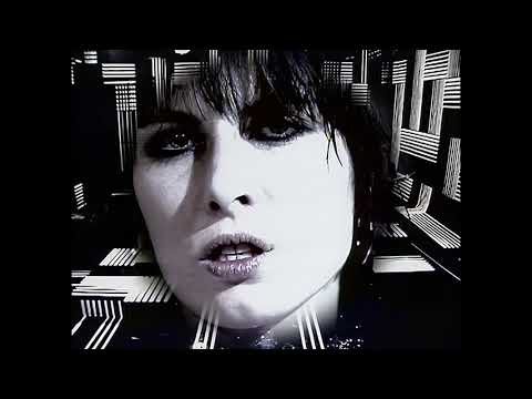 Pretenders - Talk Of The Town (Official Music Video)