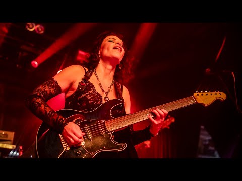 Erja Lyytinen - Empty Hours (Live @Kulttuuritalo Tempo, Mikkeli)