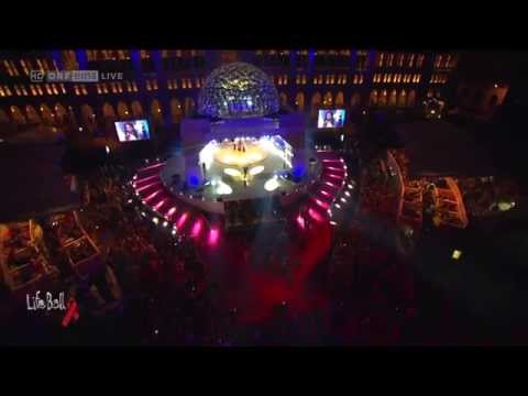 Conchita Wurst - Lifeball 2015 "Firestorm" und Abschluß