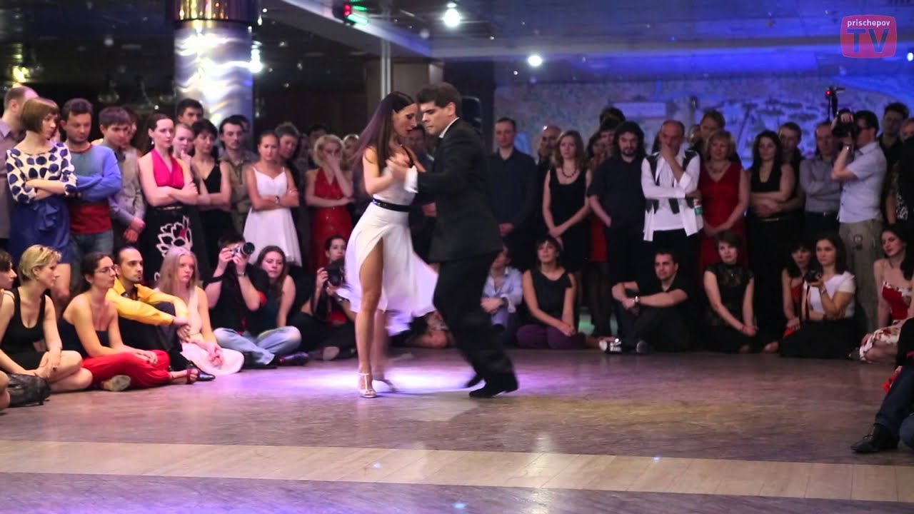 Video thumbnail for Adrian Veredice & Alejandra Hobert,3, Planetango10