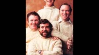 The Clancy brothers feat Tommy Makem - Mountain Dew Lyrics