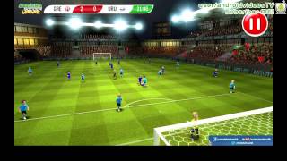 Striker Soccer London videosu