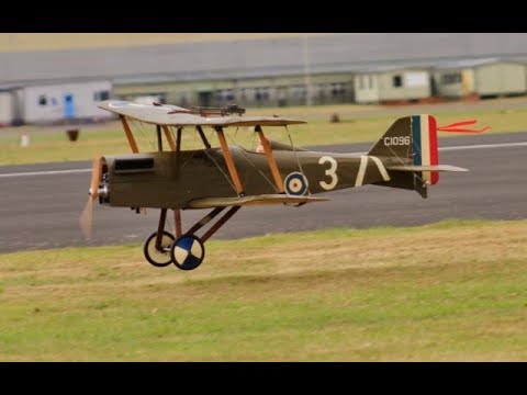 WW1 SCOUT / FIGHTERS MULTIPLE RC WARBIRDS DISPLAY LMA RAF COSFORD - 2017