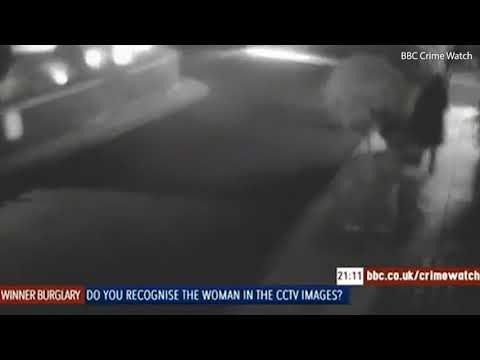 Video: Moment Michael Winner's leaves his home after robbing property