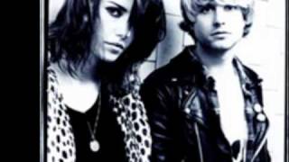 Blood Red Shoes - Stitch me back