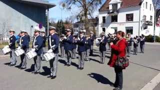 preview picture of video 'Hortens Ungdomsmusikkorps - 1. Mai 2013 (2/4)'