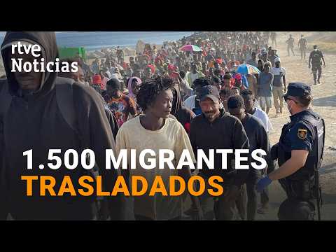 Crisis Migratoria Ceuta | La Policía desaloja a los migrantes de la playa del Trampolín | RTVE