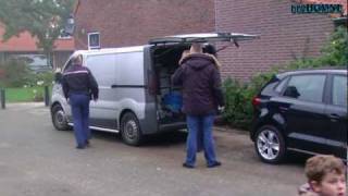 preview picture of video 'Arrestatie en huiszoekingen in Hoogeveen i.v.m. geweldsdelict in Ruinen.'