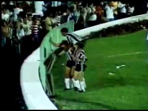 João Batista Nunes (Botafogo) - 24/07/1983 - Botafogo 3x2 Vasco - 1 gol