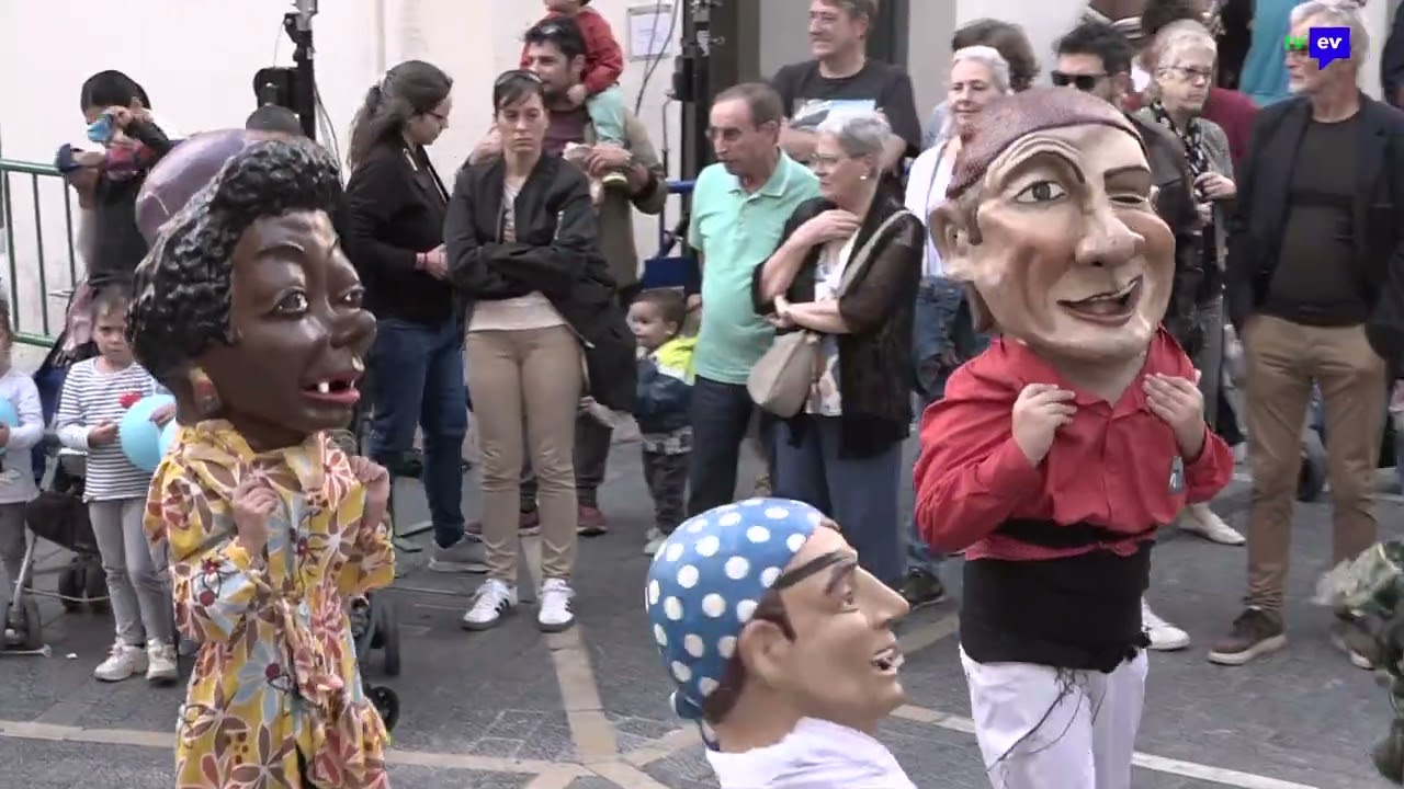 Cercavila dels grups infantils de cultura popular de la Fira de Santa Teresa