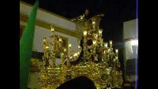 preview picture of video 'Jueves Santo, madrugada Alcalá del Rio. Cristo de la Vera-cruz y presentación al pueblo.'