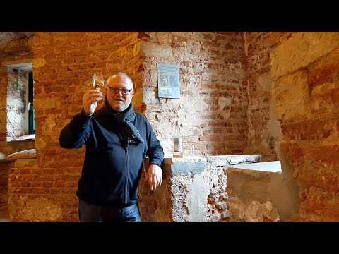 Mark’s Whisky Ramblings 518: Glenkinchie 27 Year Old ‘The Floral Treasure’ DSR 2023