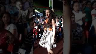 Barra do Choça: desfile com roupas feitas com materiais recicláveis