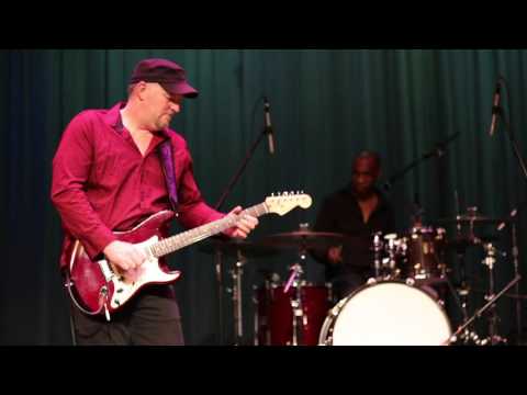 Albert Cummings - Blues Makes Me Feel So Good -The Boulton Center