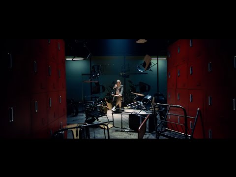 Not Giving In (Official Music Video) Hallway & Hallway