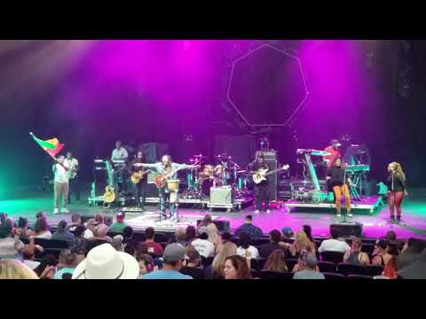 Stephen Marley Performs Stir it Up | Free Rein Tour 2018