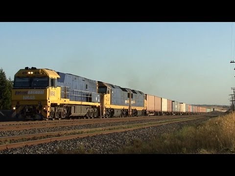 EMD and GE Diesel Locomotives at Beveridge: Australian Trains