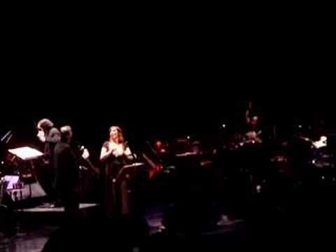 Zizi Possi e Edu Lobo - Upa, neguinho