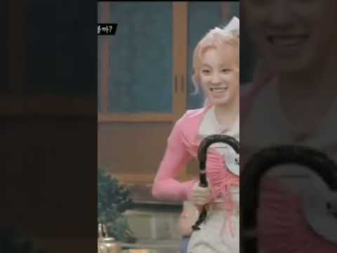 who's stronger, Yuqi or Miyeon? 😂