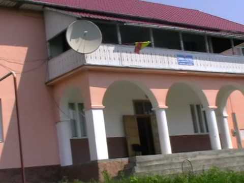 SANMARTINU DE CAMPIE RACIU ROMANIA CAMINUL CULTURAL SI BISERICA RACIUTVS