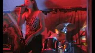Phyal perform 'Crude' and 'Till It Hurts' at Wittstock  20 8 05.mp4