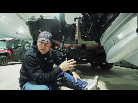 The Nitro ZV20 Transom is Made for Accessories #basspro #chaseparsons #nitronation #rigging