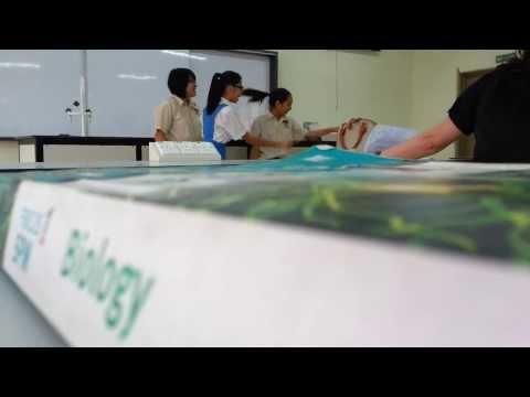 Shunning and Huiyin singing (Zhenxun friend)