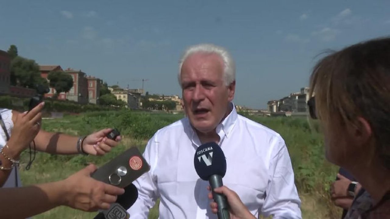 Movimentazione sedimenti in Arno a Firenze, Giani a San Niccolò: Spiagge torneranno fruibili